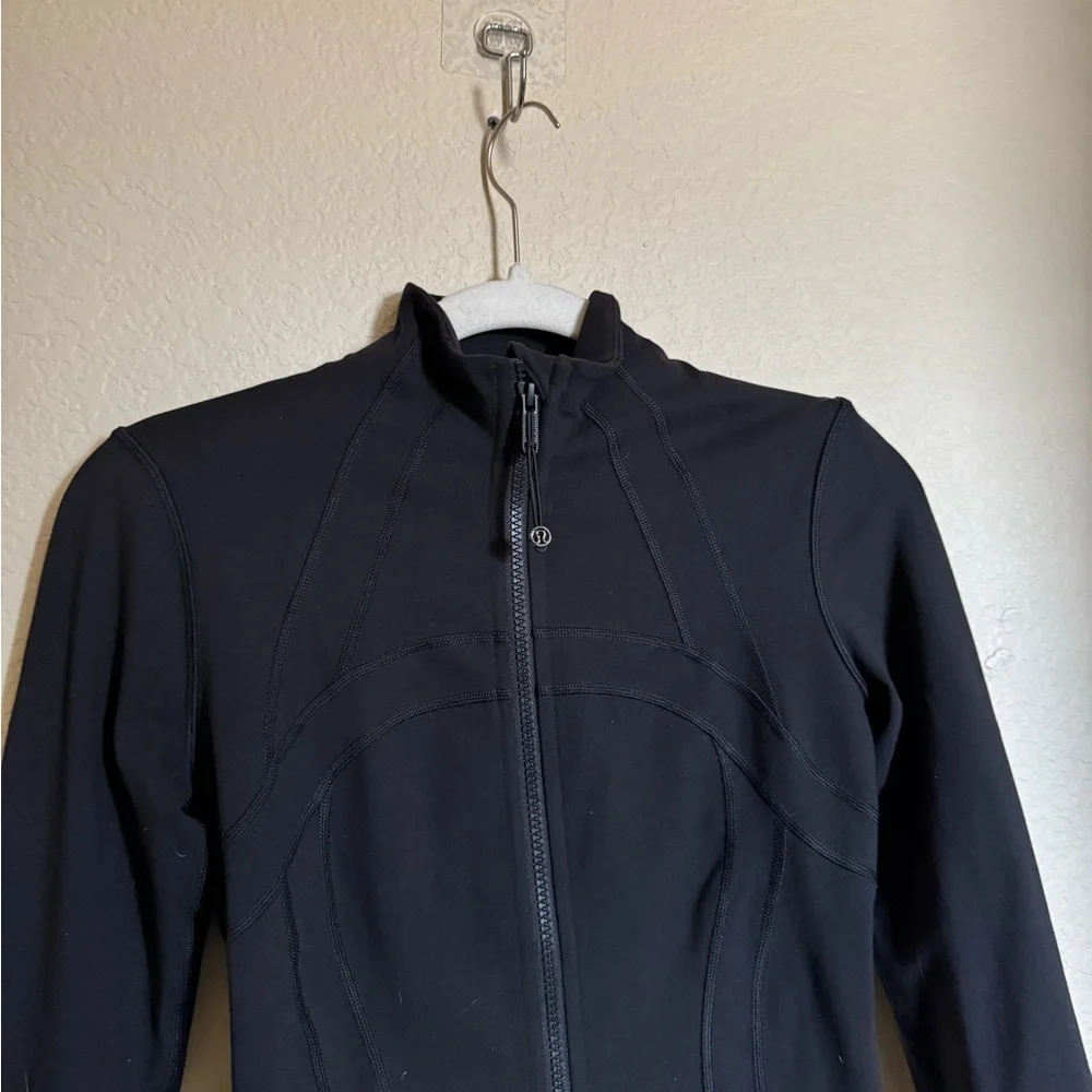 lululemon athletica excellent used